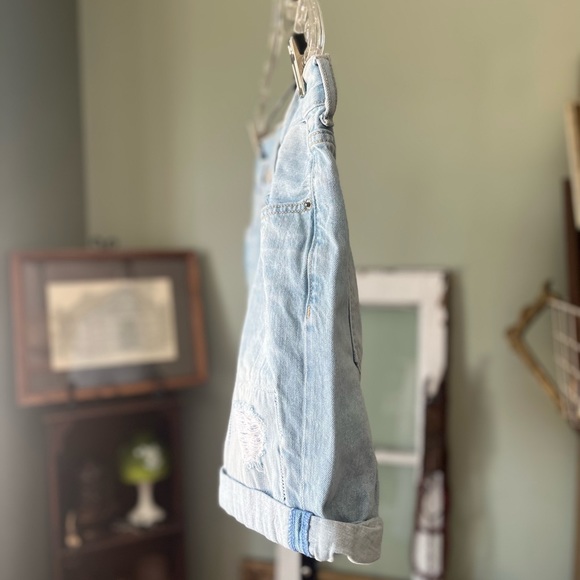 OLD NAVY SIZE 12 BOYFRIEND SHORT - Picture 3 of 15